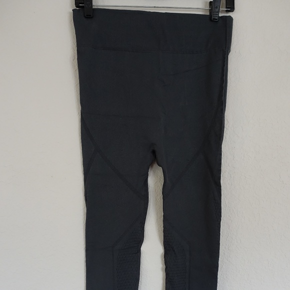 Fabletics Pants - Fabletics SculptKnit High-Waisted Legging